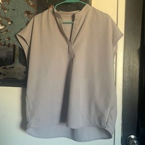 Rafaela size large light grey figs scrub top